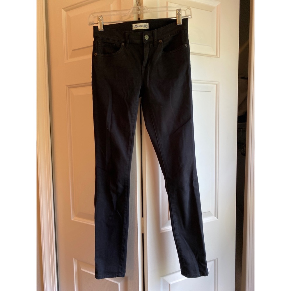 Madewell size 24, black skinny jean. 26” inseam.